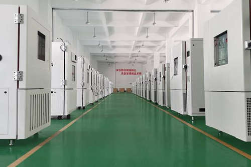 高低溫濕熱試驗(yàn)箱